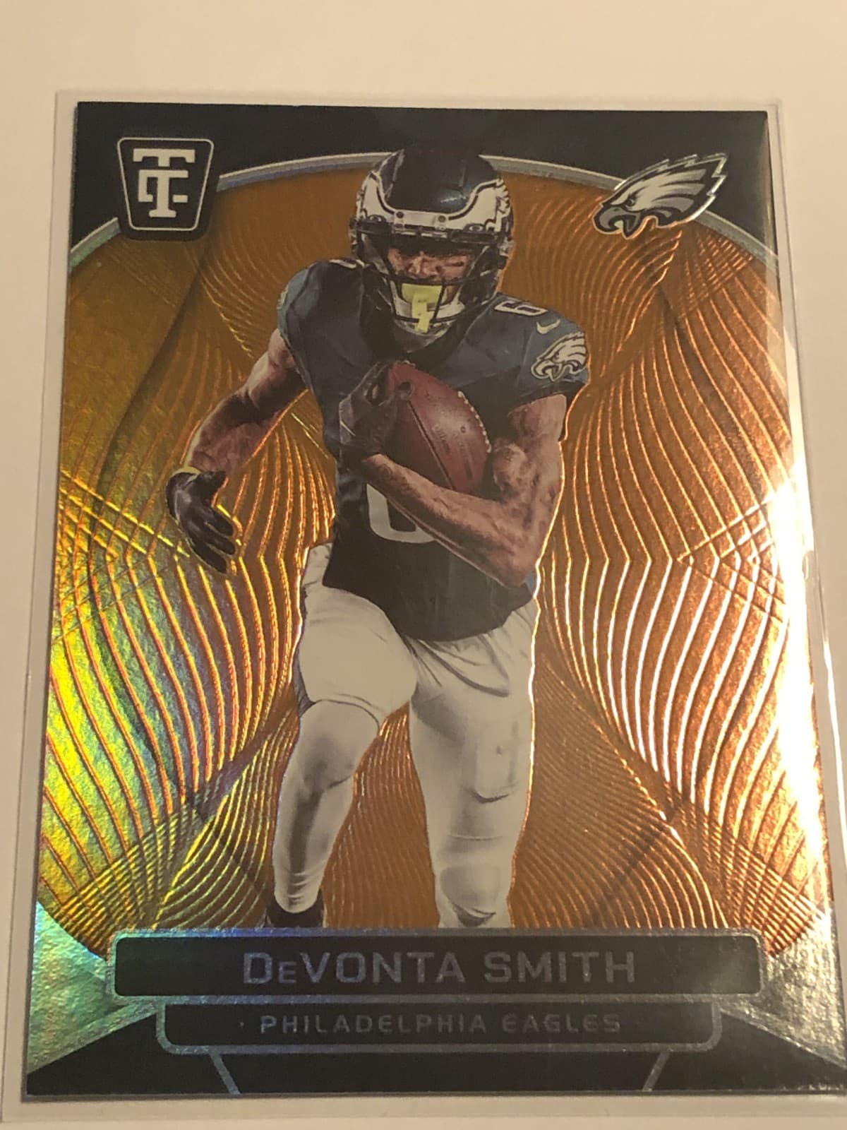 2024 Panini Totally Certified Orange Mirror Devonta Smith #75 /99
